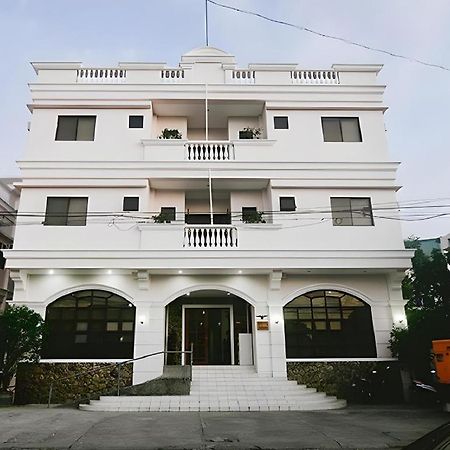 El Haciendero Private Hotel Iloilo Eksteriør bilde