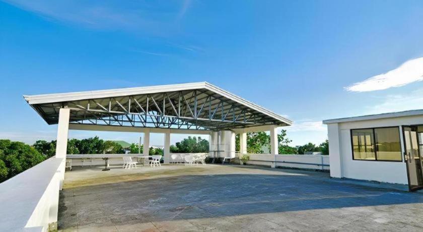 El Haciendero Private Hotel Iloilo Eksteriør bilde