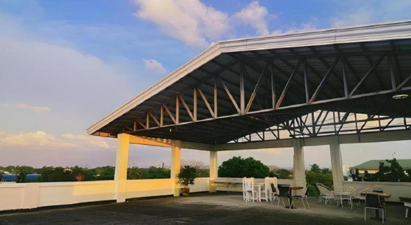 El Haciendero Private Hotel Iloilo Eksteriør bilde