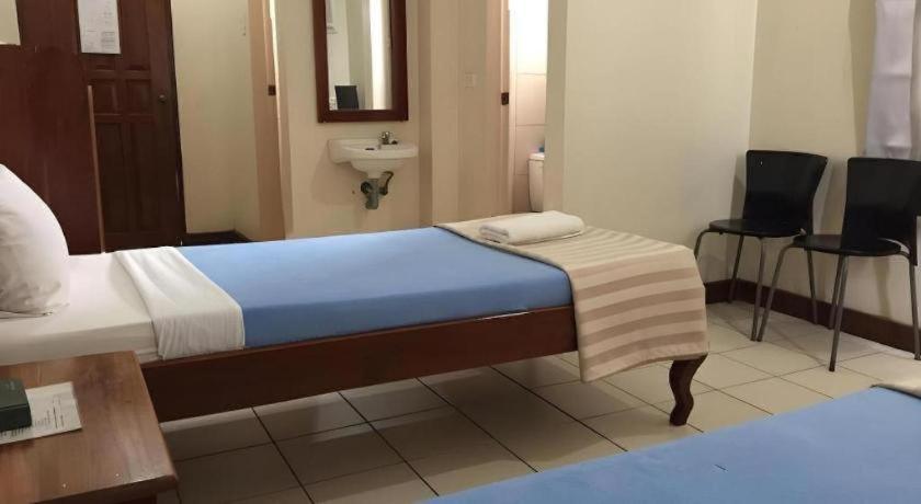 El Haciendero Private Hotel Iloilo Eksteriør bilde