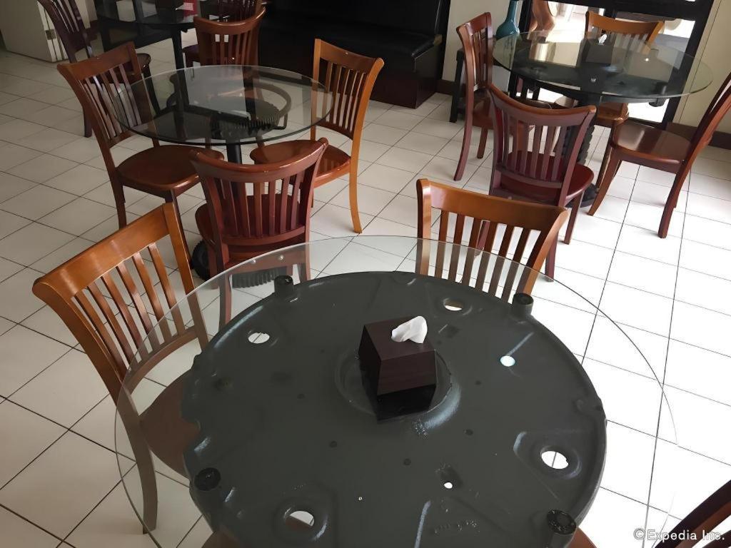 El Haciendero Private Hotel Iloilo Eksteriør bilde
